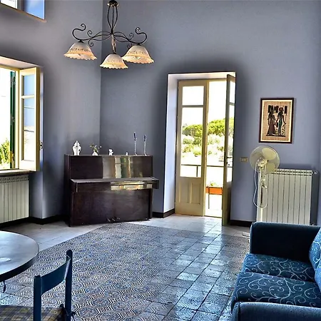 Di Ellizabeth A2 4 Posti Letto