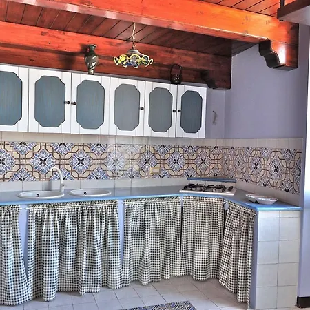Di Ellizabeth A2 4 Posti Letto Apartment Milazzo